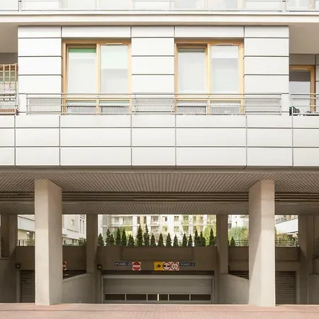 Keller - Obrzeżna Nr 1 * Warszawa